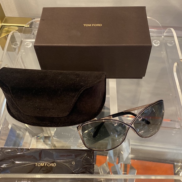 Authentic Tom Ford sunglasses - Picture 4 of 8